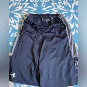 Under Armor size YXL shorts